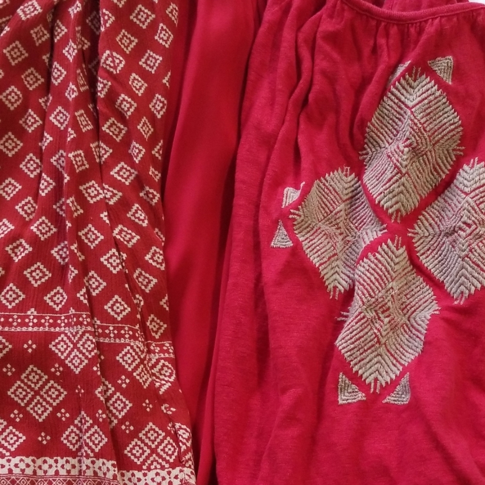 Red Resale Bundle